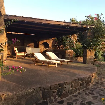Dammuso Degli Ulivi * Pantelleria