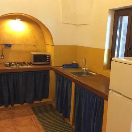 Holiday home Dammuso Degli Ulivi